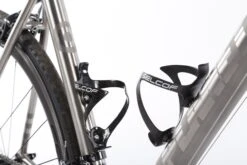 Selcof Carbon Bottle Cage Matt Black -AOI Bike Shop BOSEPCEMBK P4 01