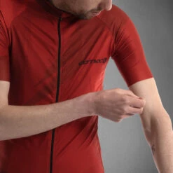 Carnac Men's Brosse Short Sleeve Jersey / Red -AOI Bike Shop CLCABSSJR P5